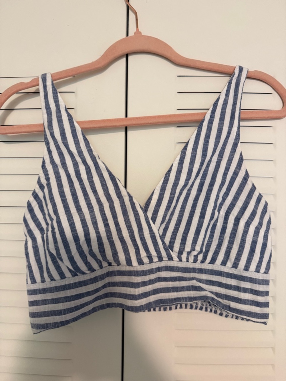 Abercrombie & Fitch Blue and White Striped V-Neck Crop Bralette